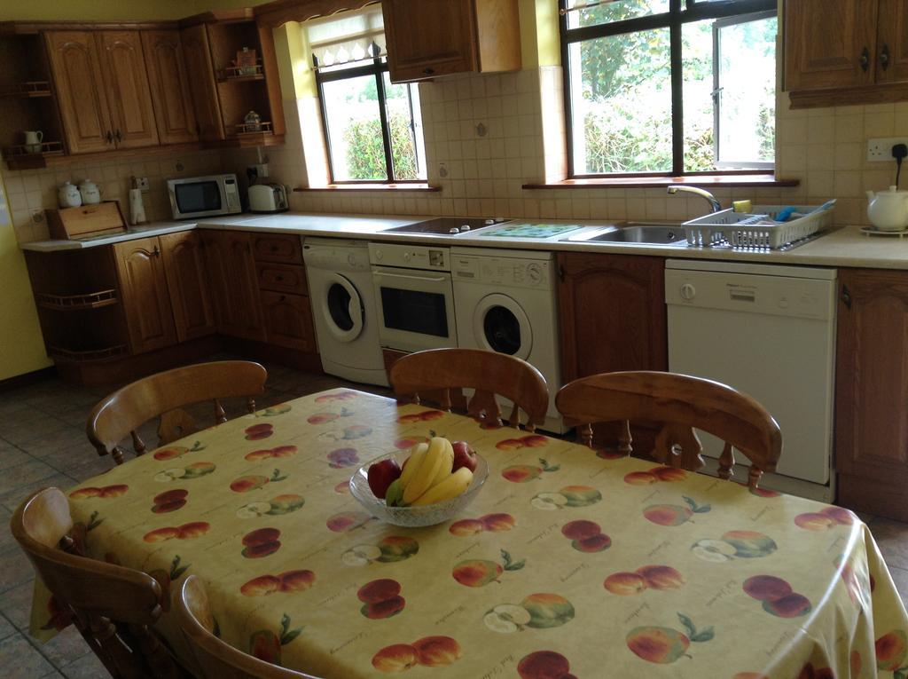 Riverlodge Self Catering Кенмар Экстерьер фото